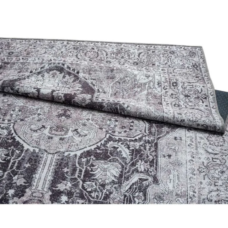 5 x 7 ft Rug