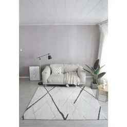 5 x 7 ft Rug