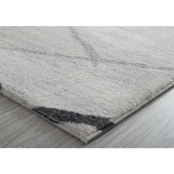 5 x 7 ft Rug
