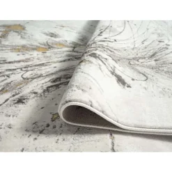 5 x 8 ft Rug