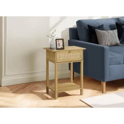 Monarch Accent Table 24