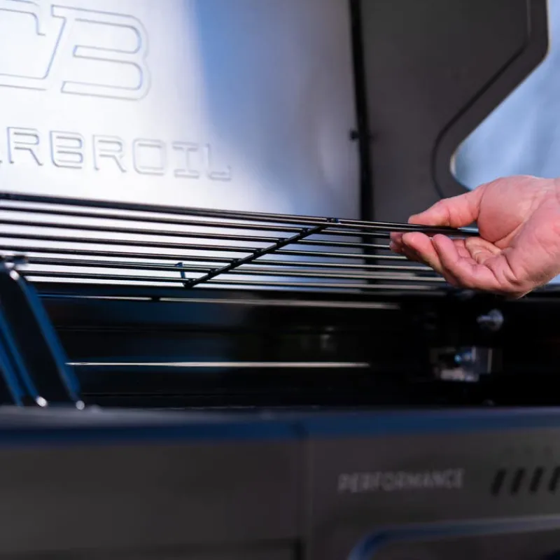 CHARBROIL Propane Gas Grill with 5 Burners - 47 000 BTU