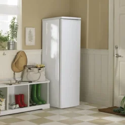 Danby 7,1 Cu Ft Freezer , Vertical, 22