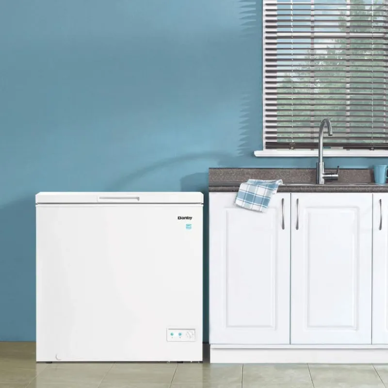 Danby 7 Cu Ft Freezer , Honrizontal, 33" - DCF070A5WDB