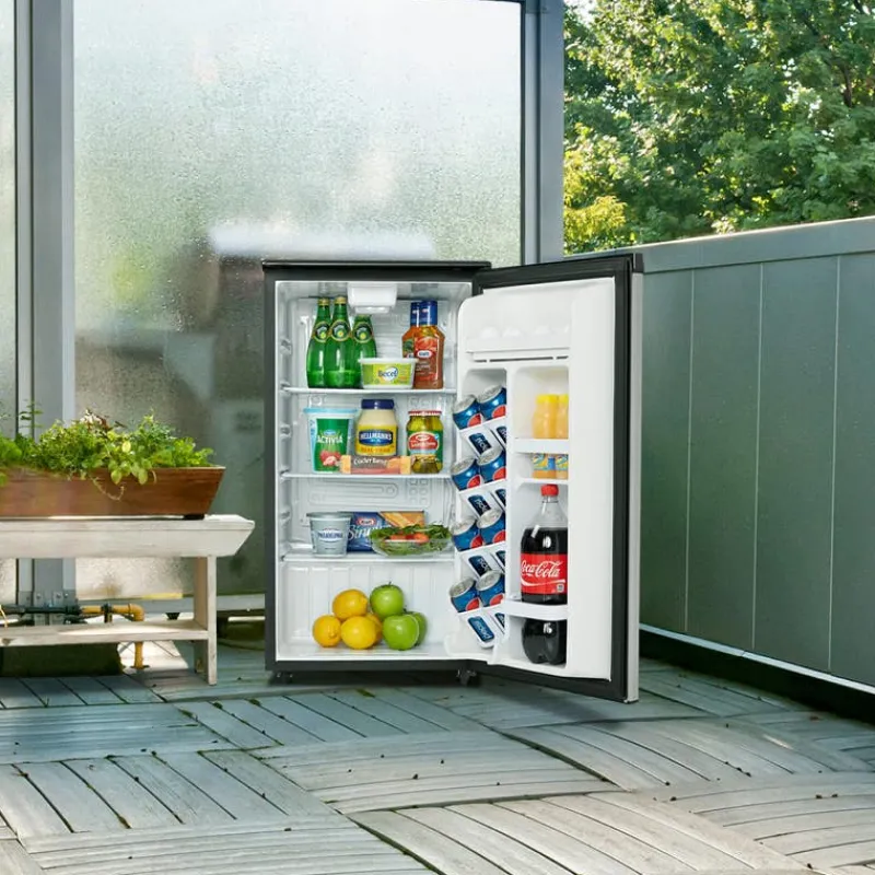 Danby 3,3 Cu Ft Refrigerator Compact - DAR033A1BSLD