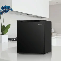 Danby 1,6 Cu Ft Refrigerator Compact - DAR016B1BM