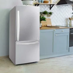 Danby 31 In 18.7 Cu ft Refrigerator Bottom Freezer - DBM187E1SSDB