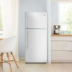 Danby 30 In 18 Cu ft Refrigerator Top Freezer - DFF180E1WDB