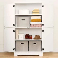 Meubles South Shore 4-Door Storage Cabinet - South Shore
