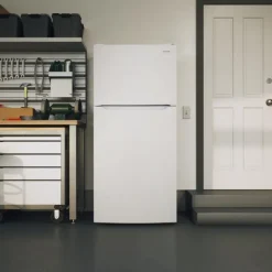 Frigidaire 18 Cu Ft 30 In Refrigerator Top Freezer - FRTE1835AW