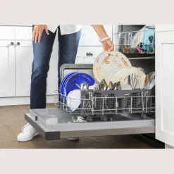 GE Appliances GE Dishwasher Built-In 24