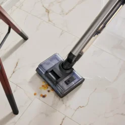 Frigidaire 2-in-1 Wet & Dry Vacuum