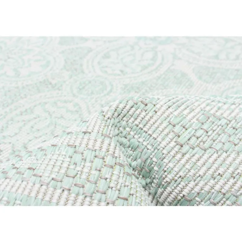 Indoor or Outdoor Rug - 7 x 10