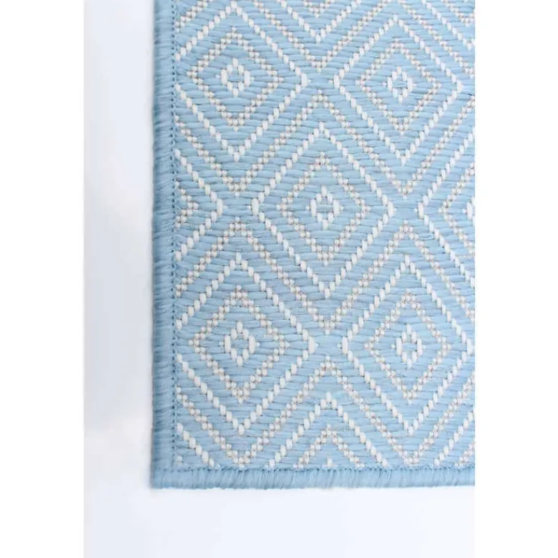 Indoor or Outdoor Rug - 5 x 7