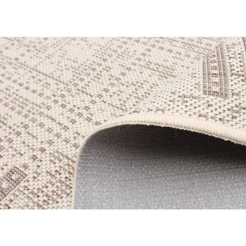 Indoor or Outdoor Rug - 4 x 6