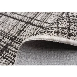 Indoor or Outdoor Rug - 2 x 7