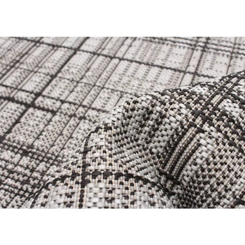 Indoor or Outdoor Rug - 2 x 7
