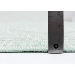 Indoor or Outdoor Rug - 5 x 7
