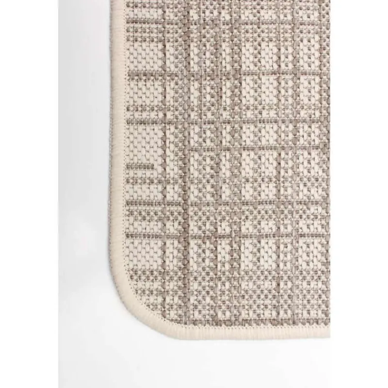 Indoor or Outdoor Rug - 3 x 5