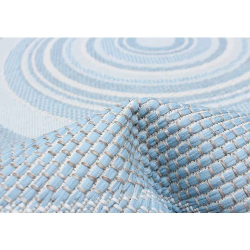 Indoor or Outdoor Rug - 7 x 10