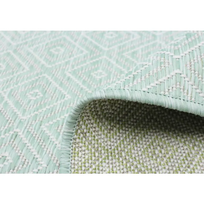Indoor or Outdoor Rug - 5 x 7
