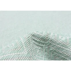 Indoor or Outdoor Rug - 5 x 7