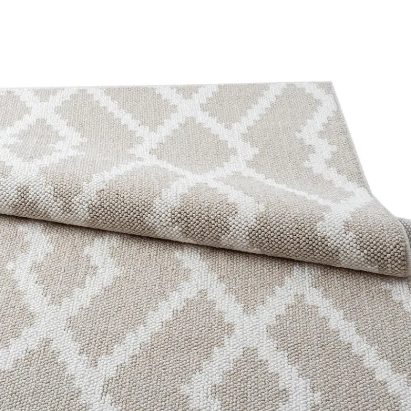 Indoor Rug - 8 x 11