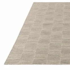 Indoor/Outdoor Rug - 6 x 9 ft