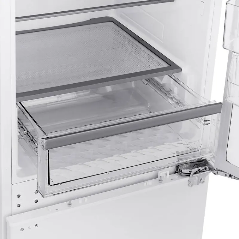 LG STUDIO 9,3 Cu Ft 22 In Refrigerator Bottom Freezer - LSBNC1021P