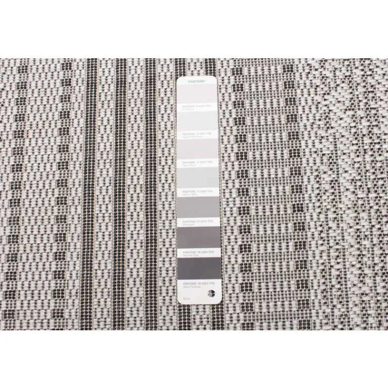 Outdoor 2 x 7 ft Rug