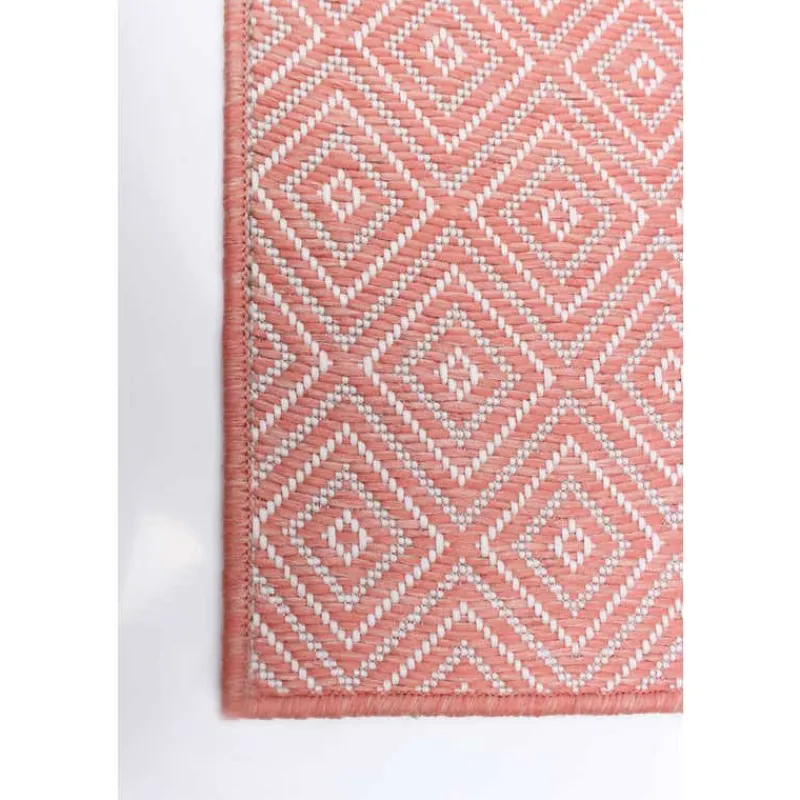 Outdoor 7 x 10 ft Rug