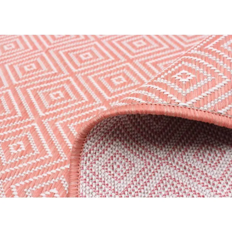 Outdoor 7 x 10 ft Rug