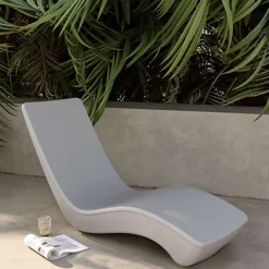 Meubles South Shore Outdoor Lounge Chair