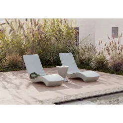 Meubles South Shore Outdoor Lounge Chair