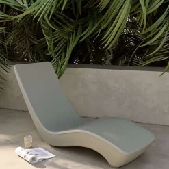 Meubles South Shore Outdoor Lounge Chair