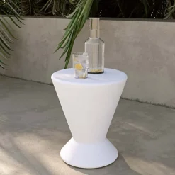 Meubles South Shore Outdoor Side Table