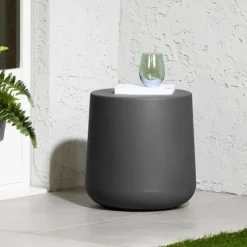 Meubles South Shore Round outdoor side table
