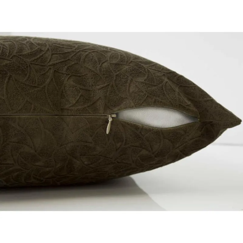 Monarch Set of 2 Velvet Accent Pillows 18"