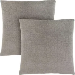Monarch Set of 2 Velvet Accent Pillows 18